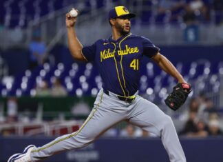 Brewers’ Joe Ross leaves start against Marlins with lower back strain