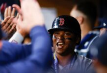 Rafael Devers sets Red Sox record with HR in 6th straight game