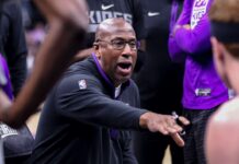 Sources – Kings, coach Mike Brown table contract talks