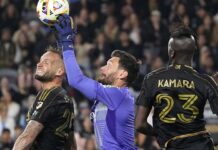 Bouanga, LAFC beat Dallas 1-0, extend win streak to 5 games — all shutouts