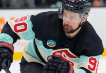 New Jersey Devils welcome back Tomas Tatar