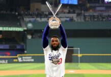 Hernández outslugs Witt to become 1st Dodger to win HR Derby crown