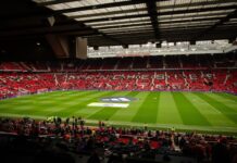 Man United stadium: Fans vote against Old Trafford refurb