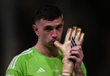 Emiliano Martinez was very close to completing a move to Man United last summer – Man United News And Transfer News