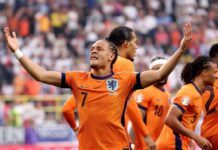 Xavi Simons re-signs with Leipzig amid Bayern Munich interest