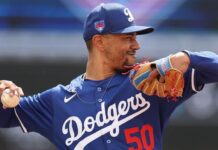 Dodgers’ Mookie Betts to play RF when he returns next week