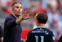 Ajax spoil Van Persie’s coaching debut with Heerenveen