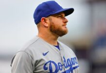 Back from IL, Max Muncy slams a two-run homer in Dodgers’ win