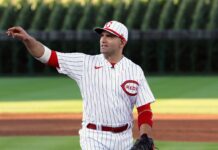 Joey Votto, the longtime Cincinnati Reds first baseman, retires
