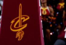 Cavaliers founder Nick Mileti dies at age 93