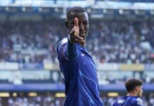Chelsea’s Nicolas Jackson hits Yusuf Dikec’s pose after goal
