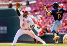 Reds DFA 1B Dominic Smith, add OF Blake Dunn