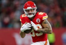 Sources: Chiefs signing TE Noah Gray to 3-year extension
