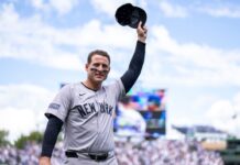 Anthony Rizzo a free agent after Yankees decline $17M option