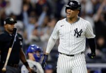 Juan Soto swings momentum to Yankees with HR after injury scare