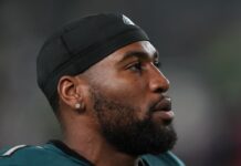 Jets’ Woody Johnson urges DE Haason Reddick to end holdout