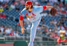 Cardinals place Lance Lynn (knee) on 15-day IL