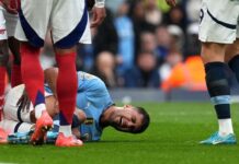 Rodri injury: Man City star in Spain for tests on knee