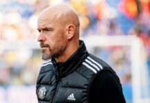 Man United-FC Twente: Erik Ten Hag rues hurting former club