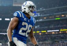 Jonathan Taylor charges through Steelers defense for early TD