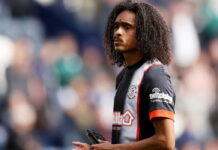 Tahith Chong: Former Manchester United winger collapses in match versus Plymouth Argyle – Man United News And Transfer News