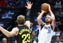 Klay Thompson overcomes nerves, nets 10 in Mavericks debut