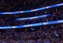 Lightning honor power company workers in hurricane-delayed opener