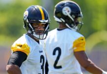 Mike Tomlin mum on Steelers QB as signs point to Russell Wilson