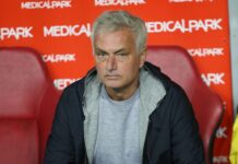 Jose Mourinho angered by questions after Fenerbahce draw