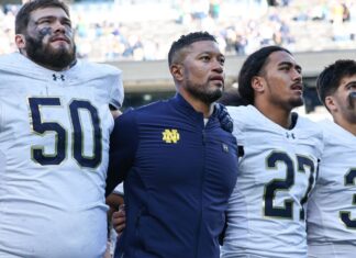 Notre Dame Fighting Irish dominate New Jersey Midshipmen