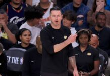 Lakers’ JJ Redick comes clean about watching game film in car wash