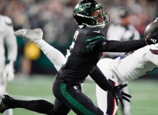 The Jets beat the Texans, snapping a five-game losing streak