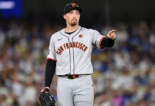 Blake Snell, 2-time Cy Young winner, opts out of deal with Giants