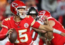 Chiefs survive OT, Mahomes injury scare to beat Bucs