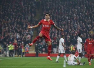 Liverpool boss Slot gushes over hat-trick hero Díaz